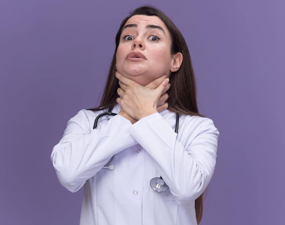 تجاربكم مع تضخم الغدة الدرقية