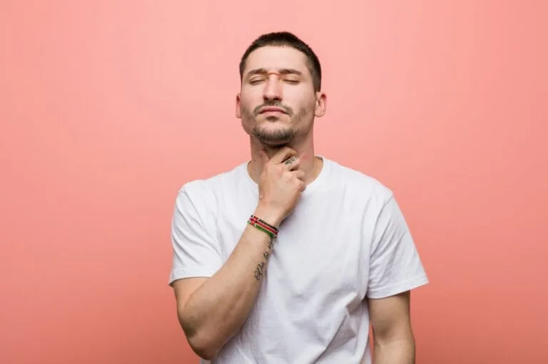 متى يكون حجم عقيدات الغدة الدرقية خطير