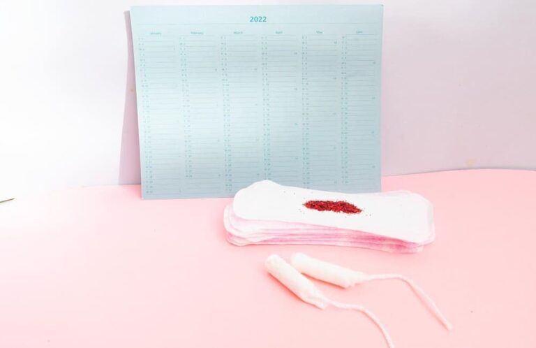 هل تأتي الدورة بعد استئصال الرحم